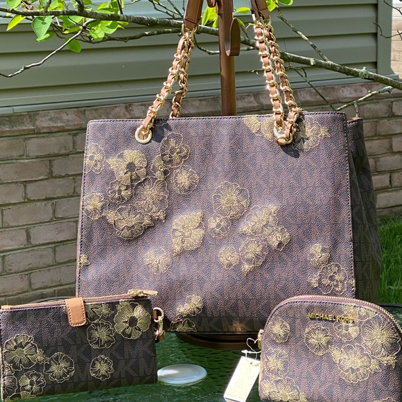 Michael Kors Handbags - Michael Kors Susannah 3 piece Limited Edition Set